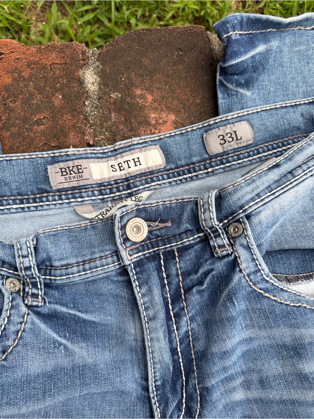 BKE "SETH" straight leg blue jeans Size 33L - Picture 3 of 6